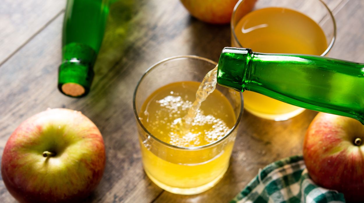 apple cider vinegar and baking soda