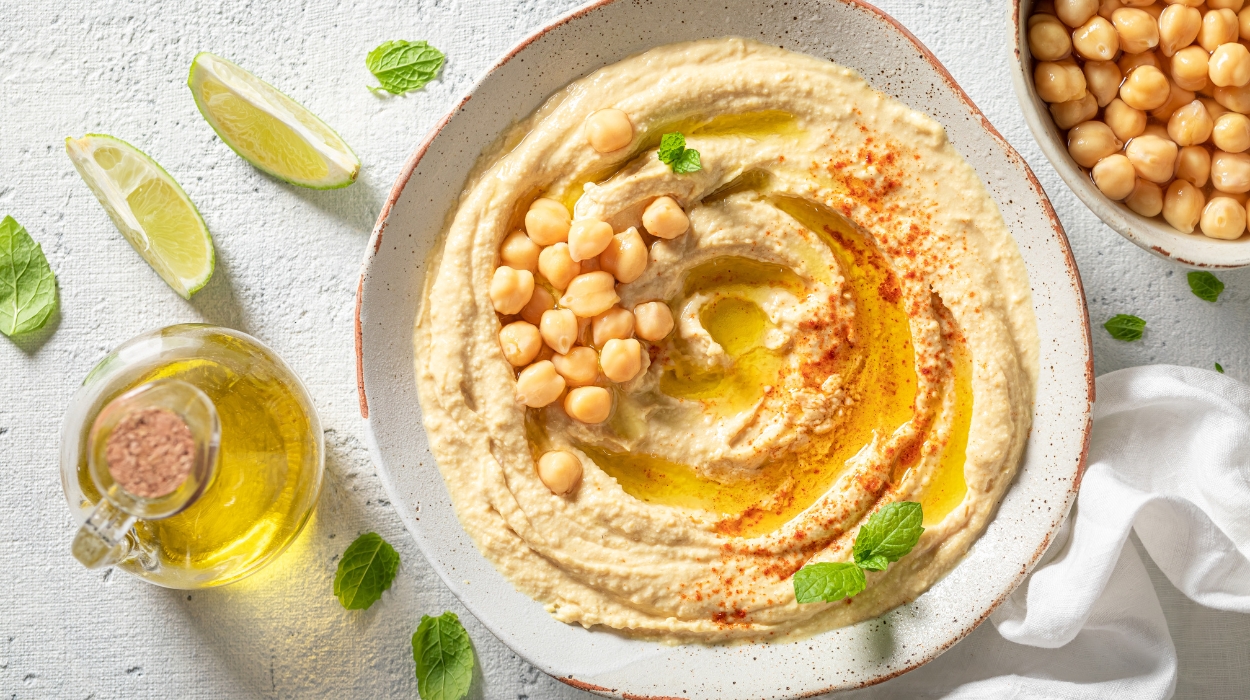What Ingredients Is Hummus Made From?