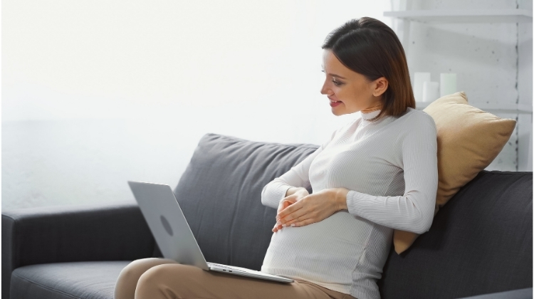 signs to stop working during pregnancy