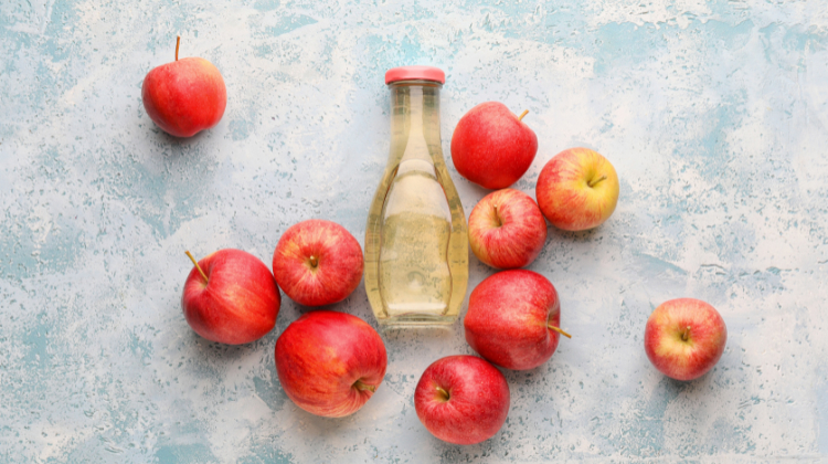 Apple Cider Vinegar For Hair: Benefits & How To Use It 2023