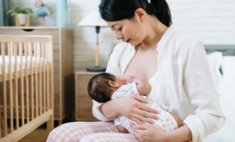 how to gain weight while breastfeeding